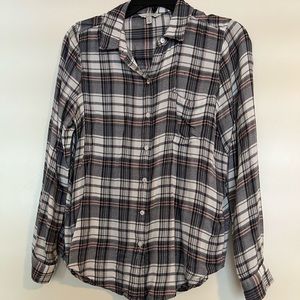Very soft, slim fit shirt- lucky brand